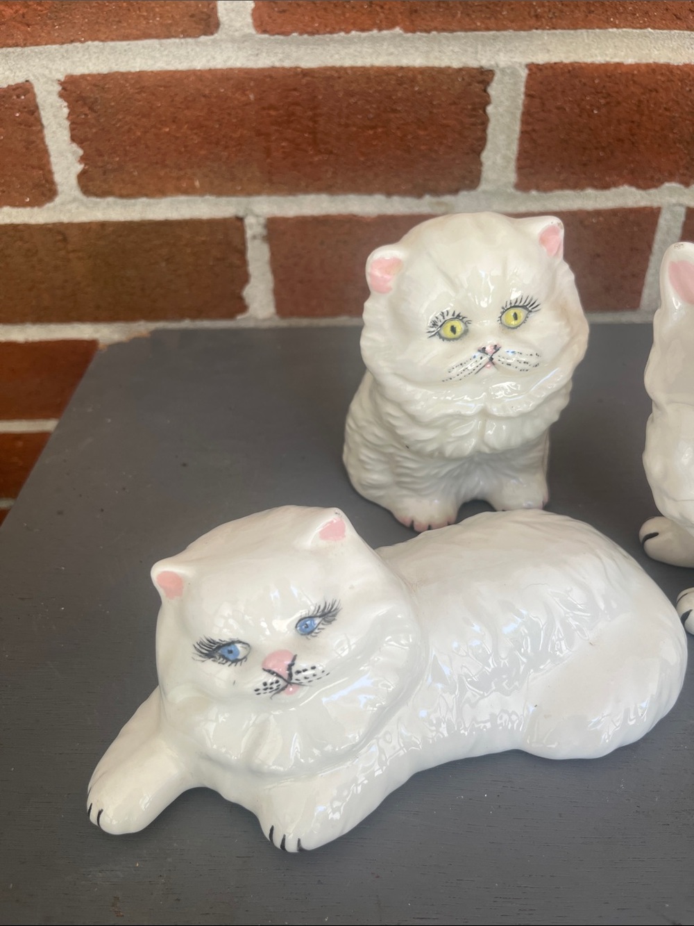 Vintage White Ceramic Cats Blue & green eyes Hand-painted Set of 3 - Picture 2 of 7